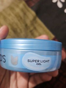Pond's Hydra Miracle Super Light Gel