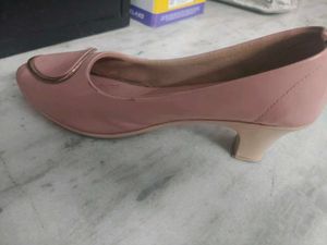 Pink Glossy Block Heel Pumps for Women | Size 5