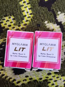 Lip Crayon Set duo with sharpner