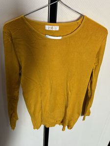 Woolen Top