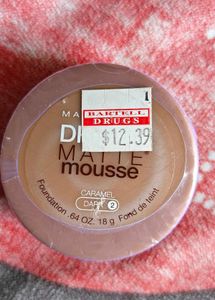 Maybelline Dream Matte Mousse Foundation