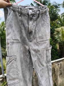 Stylish Gray baggy Jeans and sand beige cargo jean