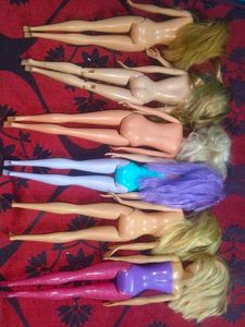 Free delivery Lot of 6 Barbie Dolls