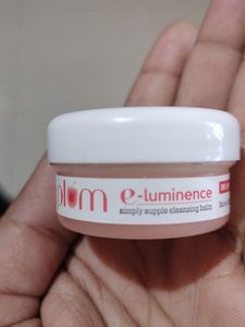 Plum Makeup Removing Blam