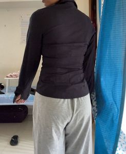 BLACK BODY FIT SHIRT