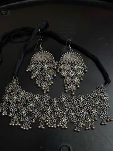 Oxidized Silver Floral Necklace &amp; Earrings Set