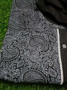 Stylish Black &amp; White Kurta Set