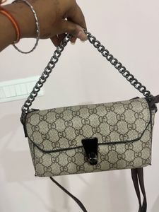 🔻 LOWEST price - Stylish Crossbody Bag