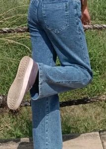 Light Wash Wide Leg Jeans