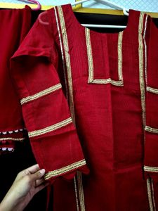Pakistani Style Red Kurta Set With Lace Details