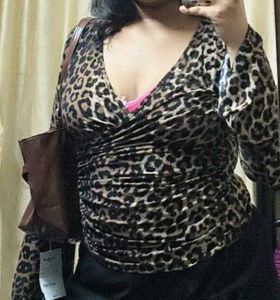 Leopard print top