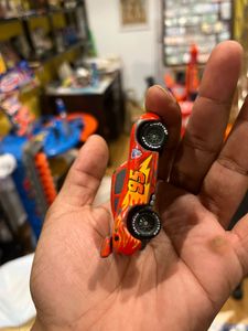 Lightning mcqueen 2011 Takara Tomy