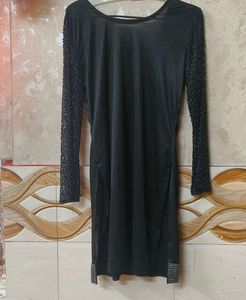 Elegant Black Kurta with Embellished Sleeves