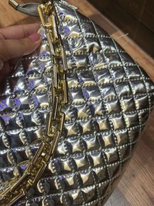 Chic Quilted Silver Shoulder Bag