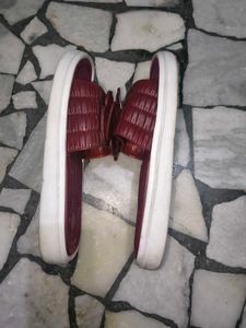 Maroon Bow Flip-Flops