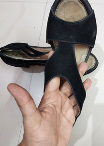 Black Sandal💥 Fixed Price