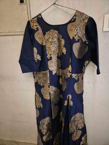 Elegant Blue &amp; Gold Kurta
