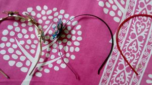Cute Sparkling Hair Bands Set
