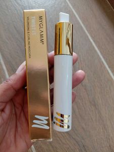 Myglamm Twist It Mascara