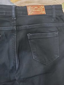 Classic Black Skinny Jeans