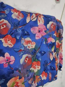 blue foral Awesome saree