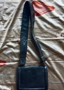 PRICE DROP🚨Stylish Black Crossbody Bag