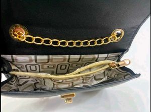 Chic Black Quilted Crossbody Bag
