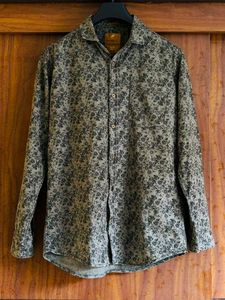 Men's Floral Print Button-Up Shirt