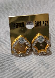 Fashionable Crystal Stud Earrings