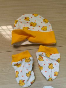 Baby Hats Mittens &amp; Socks Set