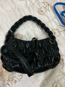 Chic Black Quilted Shoulder Bag