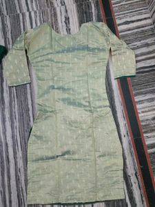 Elegant Embroidered Kurta with srara