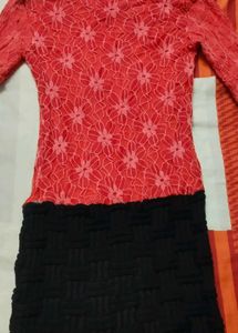 Chic Red Floral Lace &amp; Black Textured Dress