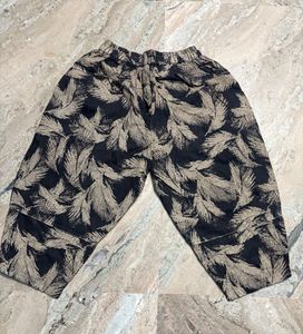 Stylish Printed Capris