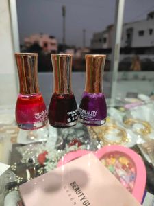 Set of 3 Nail Polishes