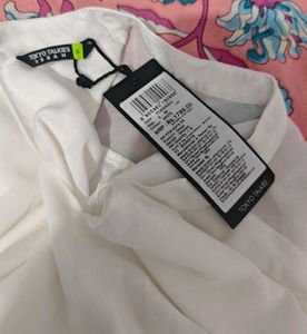 Chic White Mini Dress with Ruffle Sleeves