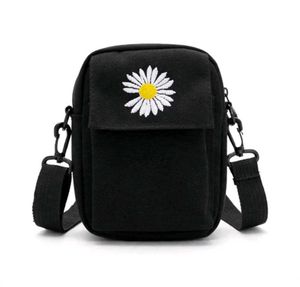Cute Daisy Sling Bag 💐