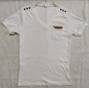 Women's V-Neck Pocket T-Shirt