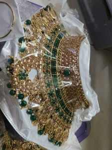 Stunning Gold &amp; Green Bridal Jewellery Set