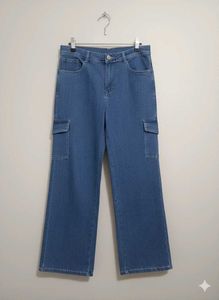 Blue Denim Cargo Jeans for women 🩷