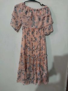 Chic Floral Off-Shoulder Tiered Dress