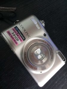 Nikon Coolpix L28 Camera
