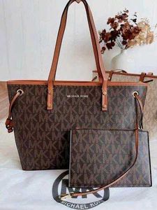 MICHAEL KORS* *JET SET TRAVEL MONOGRAM LOGO TOTE