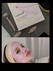 Medicube Salmon DNA PDRN Pink Collagen Jelly Mask