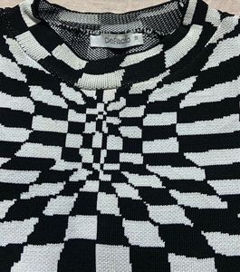Op Art Sleeveless Top