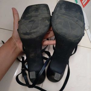 Fioni Black Strappy Heels