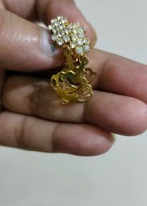 Brand new Elegant Gold-Tone Gemstone Earrings
