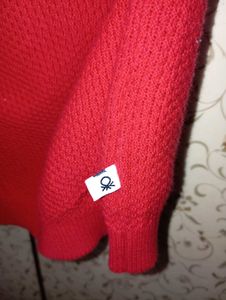 UCB Men's Red Textured knitted tshirt