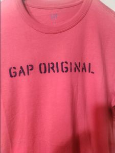 Gap Men's Casual Tshirt. New With Tag.