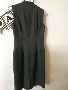 Calvin Klein Drees